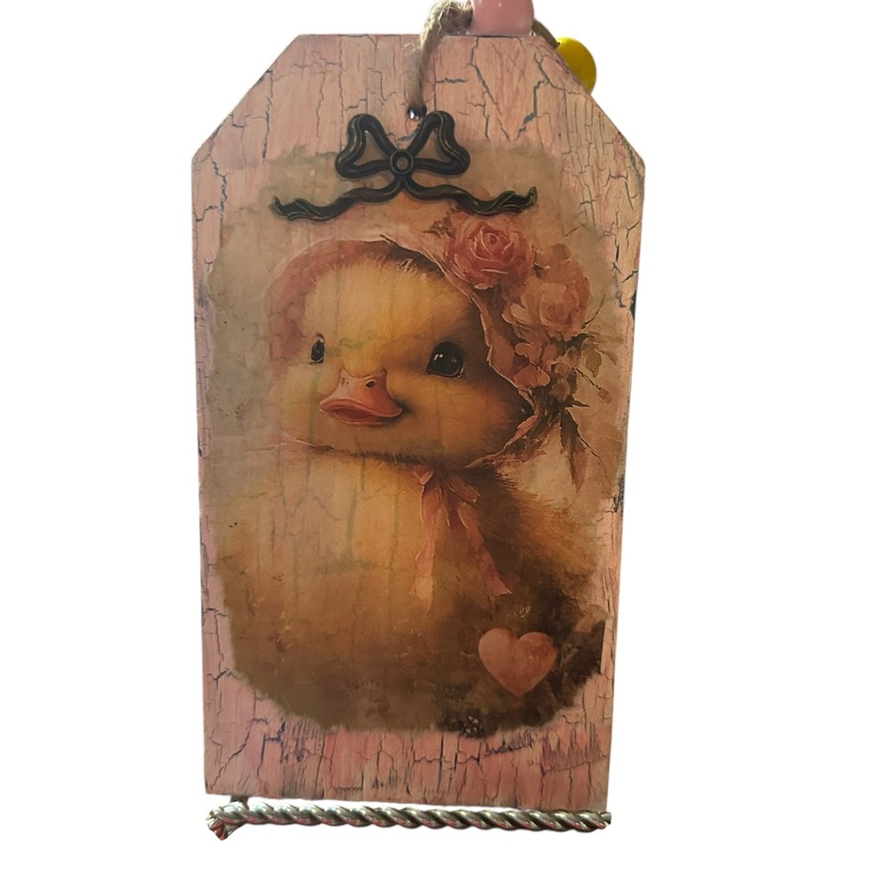 Hand Crafted Vintage-Inspired Duckling Decorative Tag